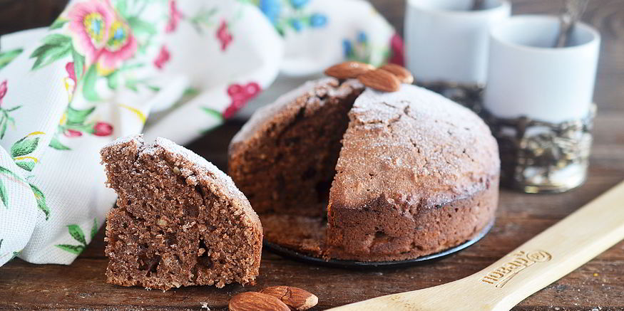 Рецепт постного шоколадного манника с миндалем