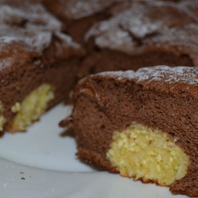 Шоколадный манник с творожными шариками