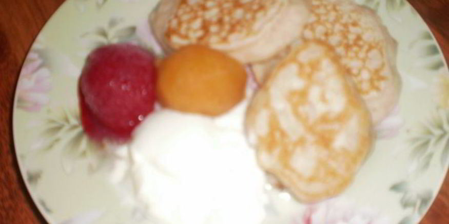 Рецепт оладушек на ежевичном йогурте