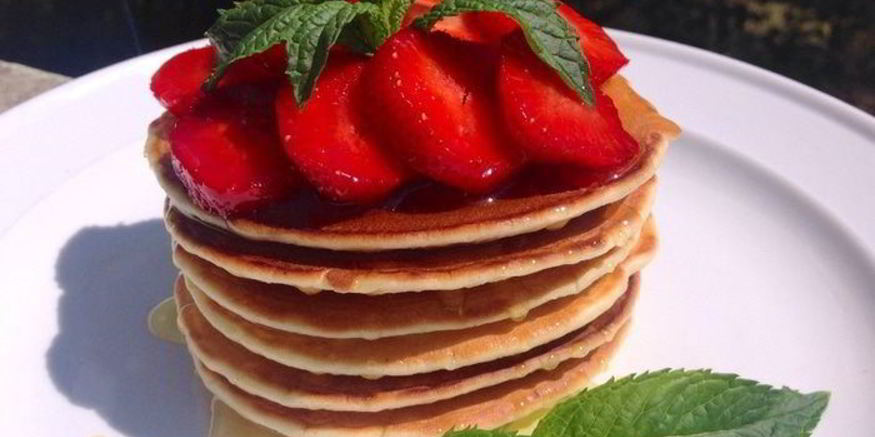 Рецепт оладий на кефире, жареные без масла