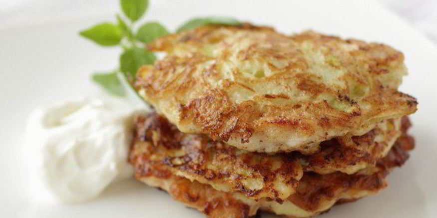 Рецепт оладий с кабачком и курицей