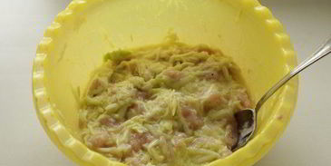 оладьи с кабачком и курицей