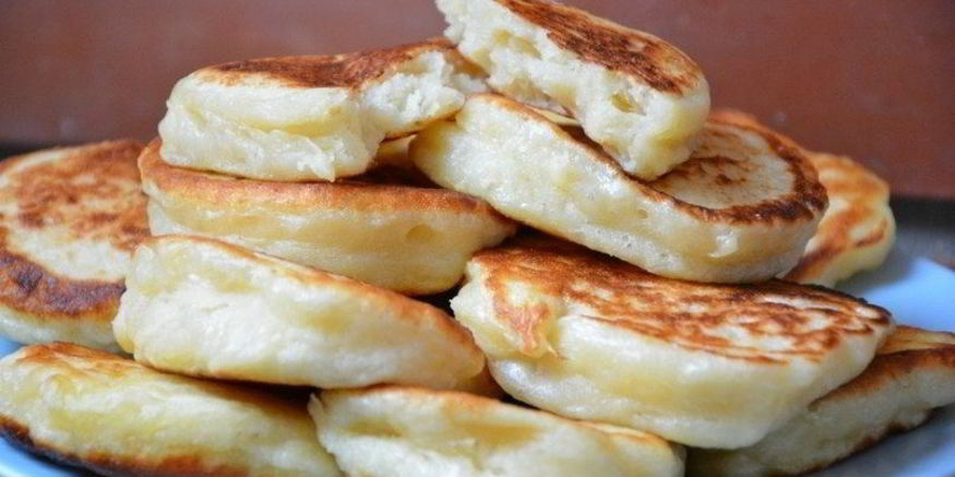 Рецепт пышных оладушек на кефире