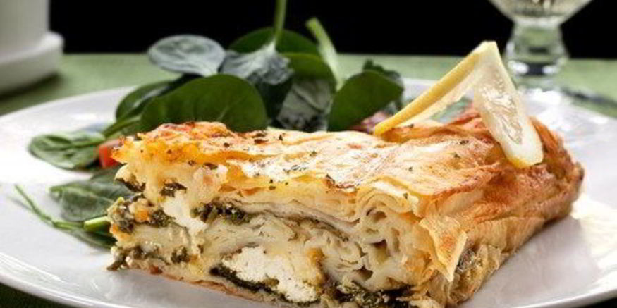 Рецепт пахлавы с кабачками и фетой с йогуртово-мятным соусом