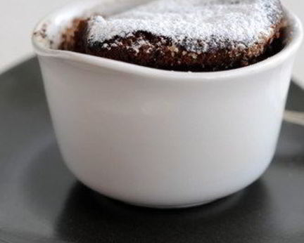 Крем-какао с печеньем и орехами по-португальски