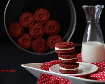 Печенье-сэндвич Красный бархат