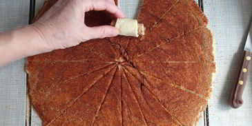 рогалики творожные с какао и корицей