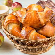 Рецепт Сдобных рогаликов с яблоками