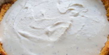 киш на овощном корже с крабовыми палочками