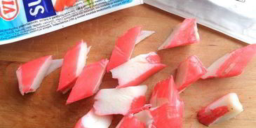 киш на овощном корже с крабовыми палочками