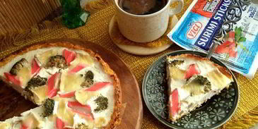 киш на овощном корже с крабовыми палочками