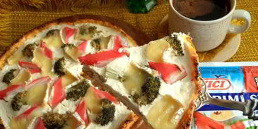 киш на овощном корже с крабовыми палочками