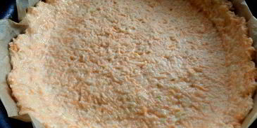 киш на овощном корже с крабовыми палочками