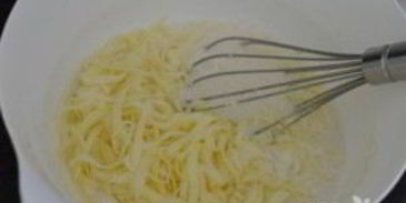 киш с красной рыбой и брокколи