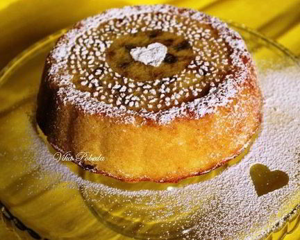 Кукурузный пирог с творогом и вяленой клюквой