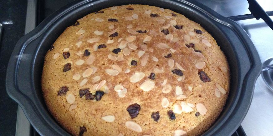 Рецепт ливанского пирога с куркумой и кедровыми орешками