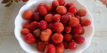 насыпной пирог с клубникой