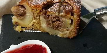 ореховый пирог с запеченными яблоками