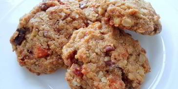 пирог дровосека с клюквой, яблоками и кокосовым топпингом