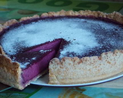 Пирог с черной смородиной