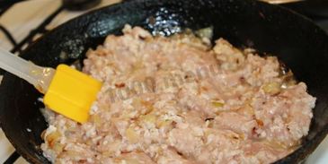 пирог с капустой и мясным фаршем дрожжевой