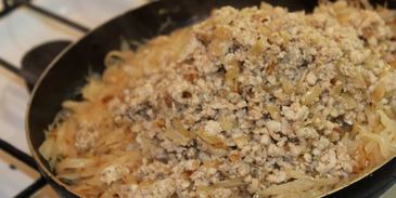 пирог с капустой и мясным фаршем дрожжевой