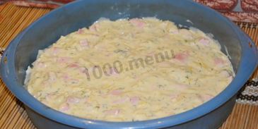 пирог с колбасой и сыром