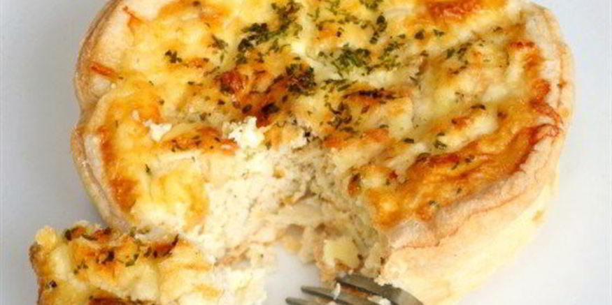 Рецепт пирога с копченой курицей и сладким перцем в микроволновой печи