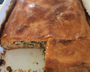 Пирог с семгой и брынзой