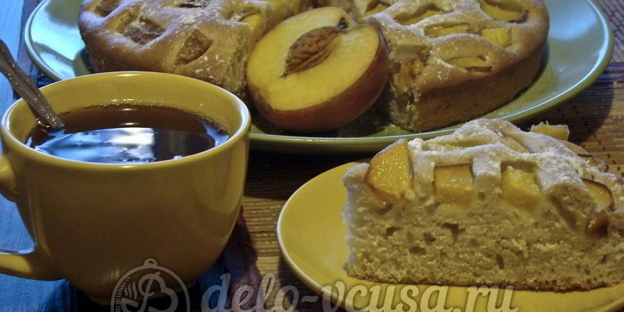 Рецепт сметанного пирога с персиками
