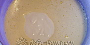 сметанный пирог с персиками