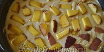 сметанный пирог с персиками