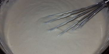 заливной пирог с зеленым луком и яйцом