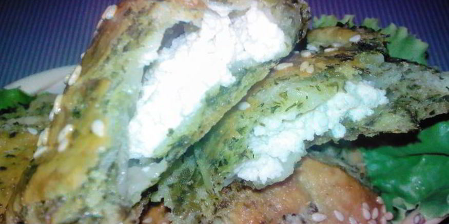 Рецепт летних пирожков, слоеных зеленью