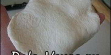 пирожки из дрожжевого теста с яйцом, луком и рисом