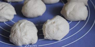 пирожки с гречкой, беконом и яйцом