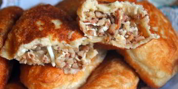 пирожки с гречкой, беконом и яйцом