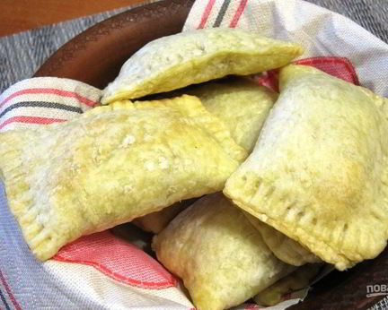 Пирожки с капустой из слоеного теста