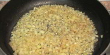 пирожки с капустой из слоеного теста