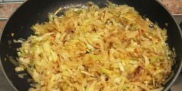 пирожки с капустой из слоеного теста