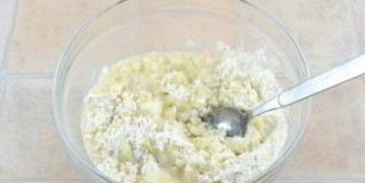 пирожки с курицей и сыром