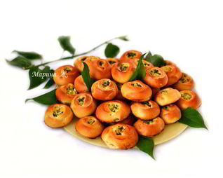 Пирожки с щавелем, яйцом и рисом