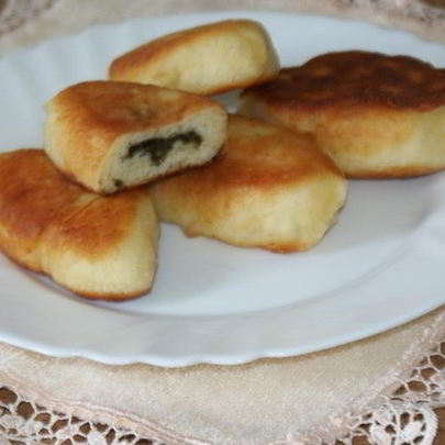 Пирожки с щавелем жареные