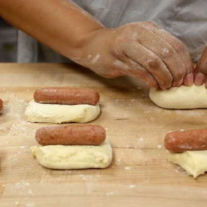 Пирожки с сосисками