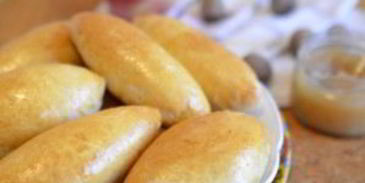 пирожки с яблочным повидлом