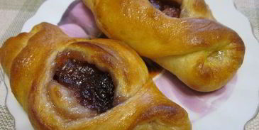 пирожки с яблочным вареньем