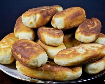 Пирожки, жареные на сковороде