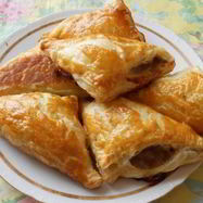 Рецепт Слоеных пирожков с мясом