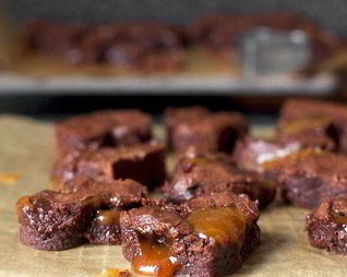 Браунис соленой карамелью