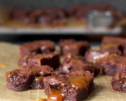 Браунис соленой карамелью